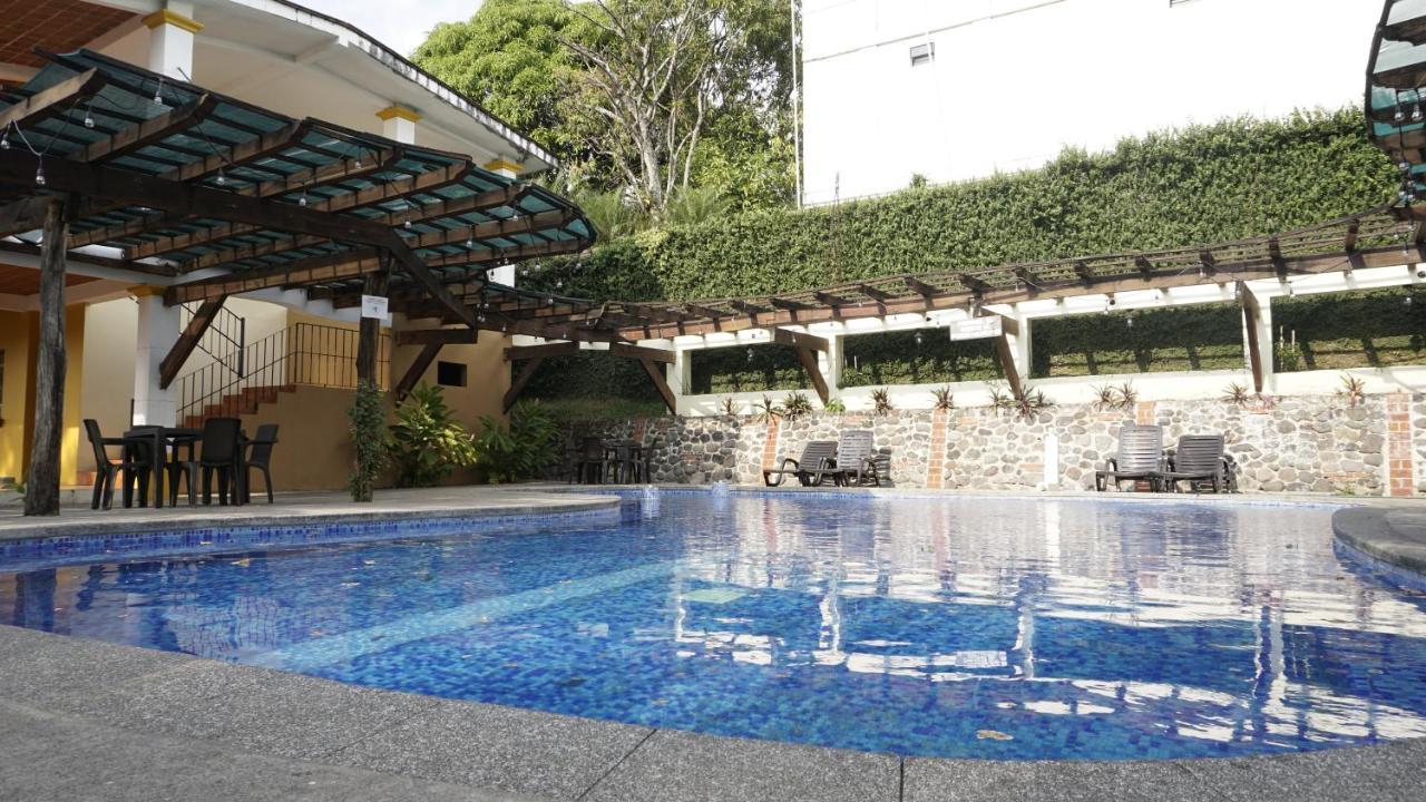 Zafra Hotel Retalhuleu Exterior photo
